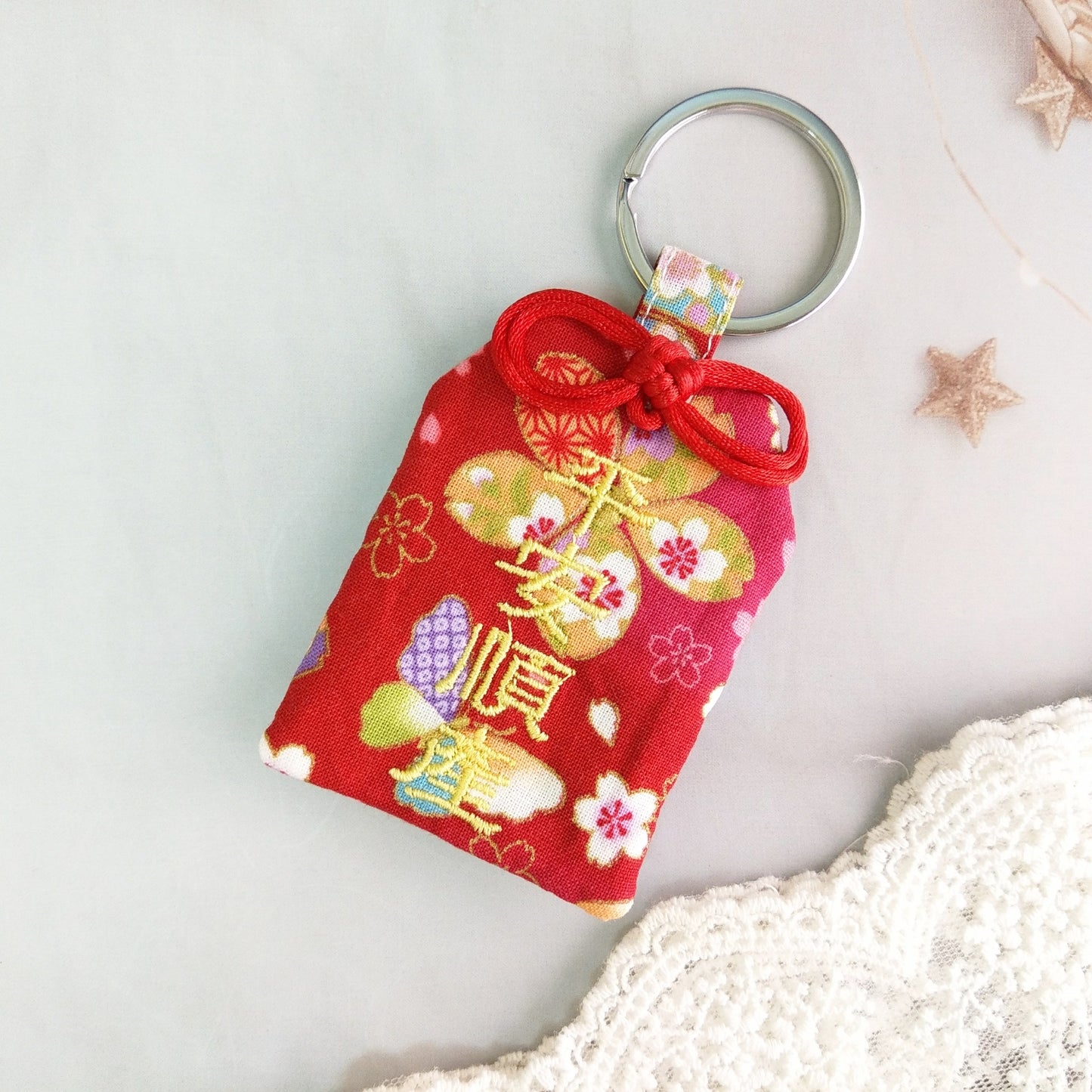 【可客製祝福】彩蝶戀櫻花。御守款平安符袋 (可繡名字)
