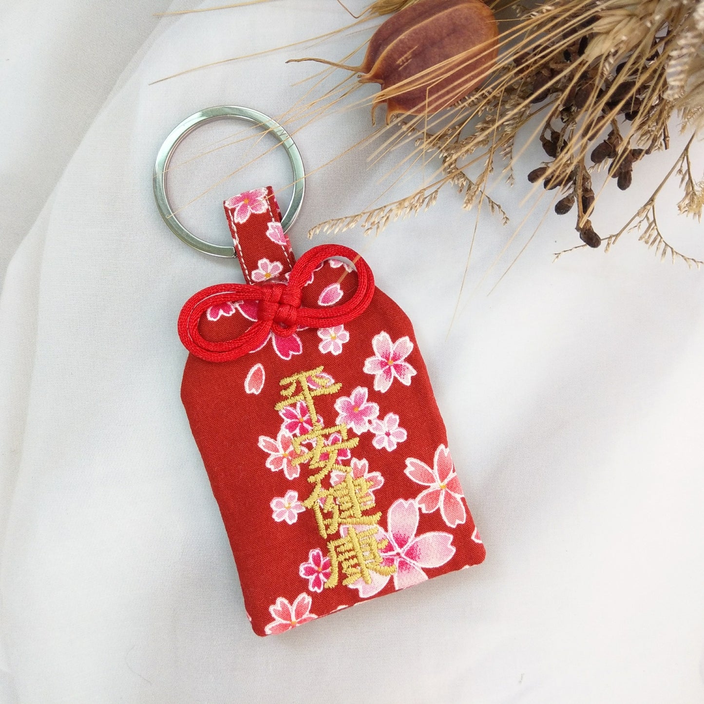 【可客製祝福】小小櫻花。御守款平安符袋 (可繡名字)