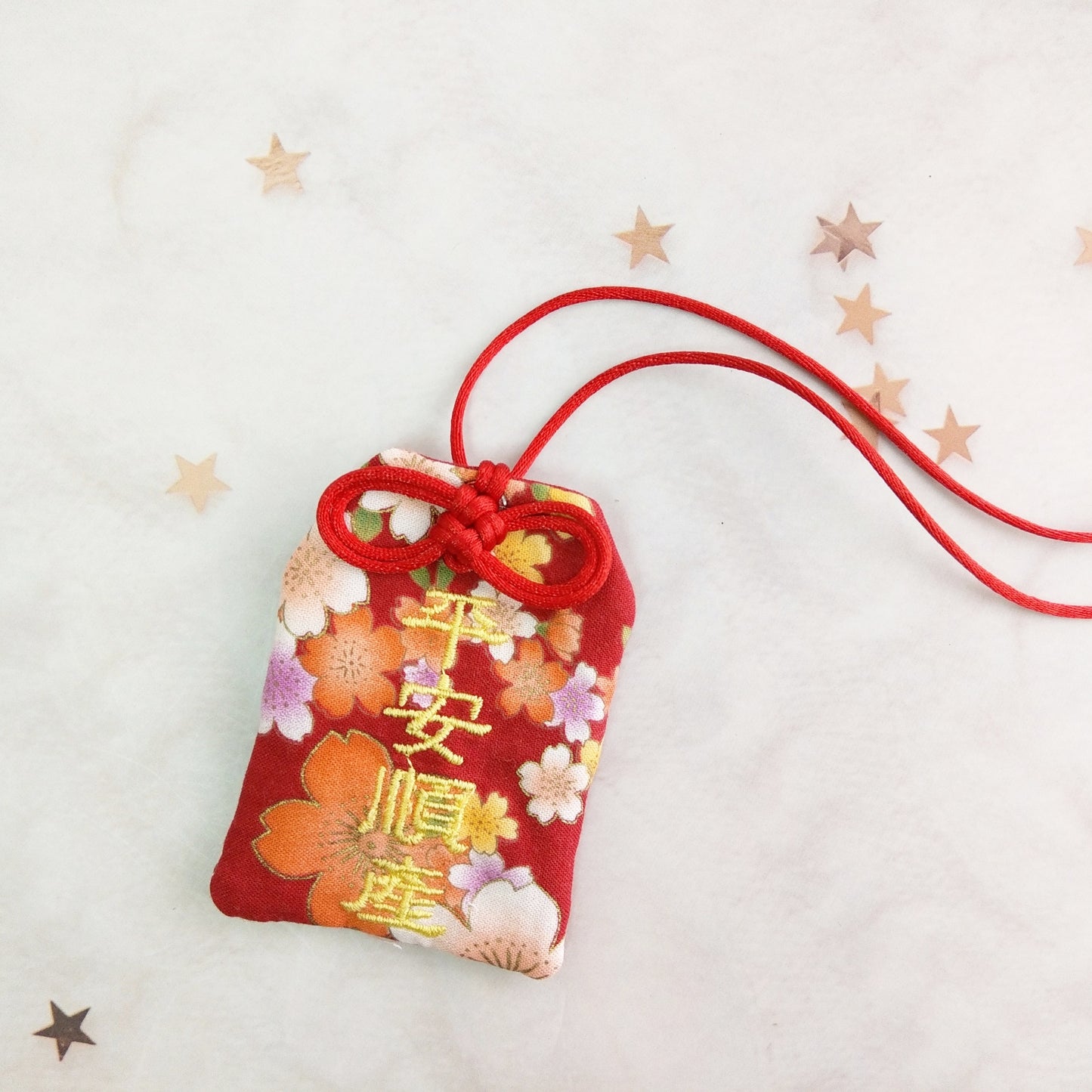 【可客製祝福】暗紅櫻花。御守款平安符袋 (可繡名字)