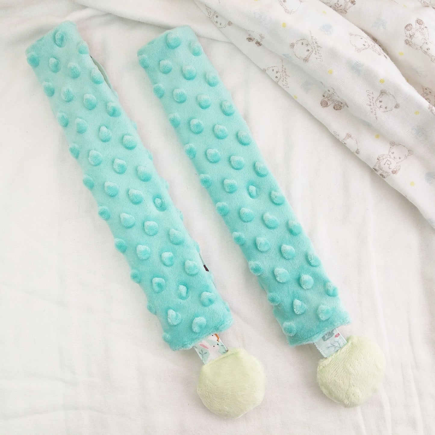 豆絨布-11色可選。捏捏樂安全帶保護套 口水巾