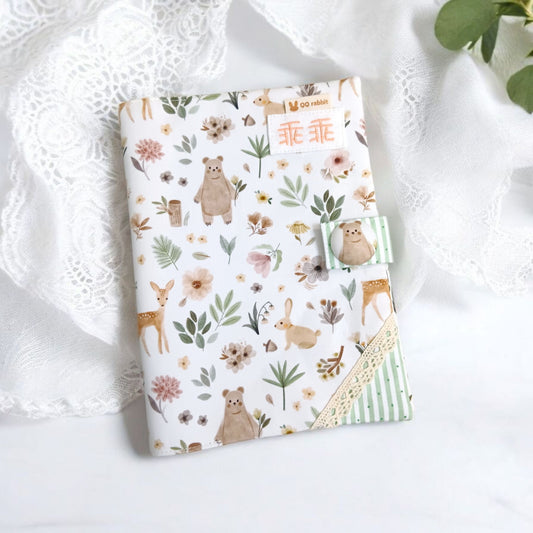 免費繡名字。花草動物。寶寶手冊布書衣