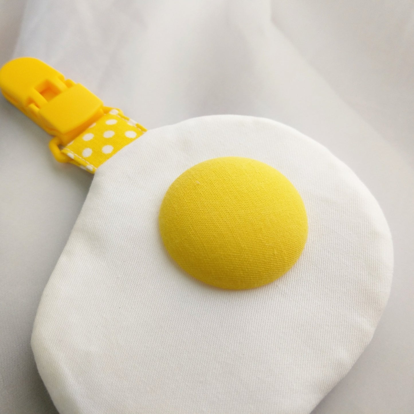 任性的荷包蛋。立體蛋黃造型平安符袋 (可繡名字)